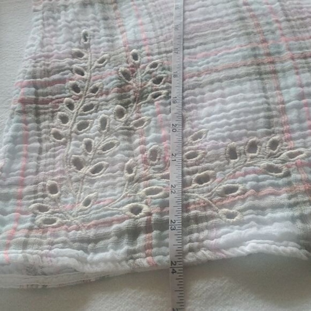 Johnny Was Workshop Embroidered Plaid Eyelet Tassel Blouse White Pink Large - Picture 16 of 16